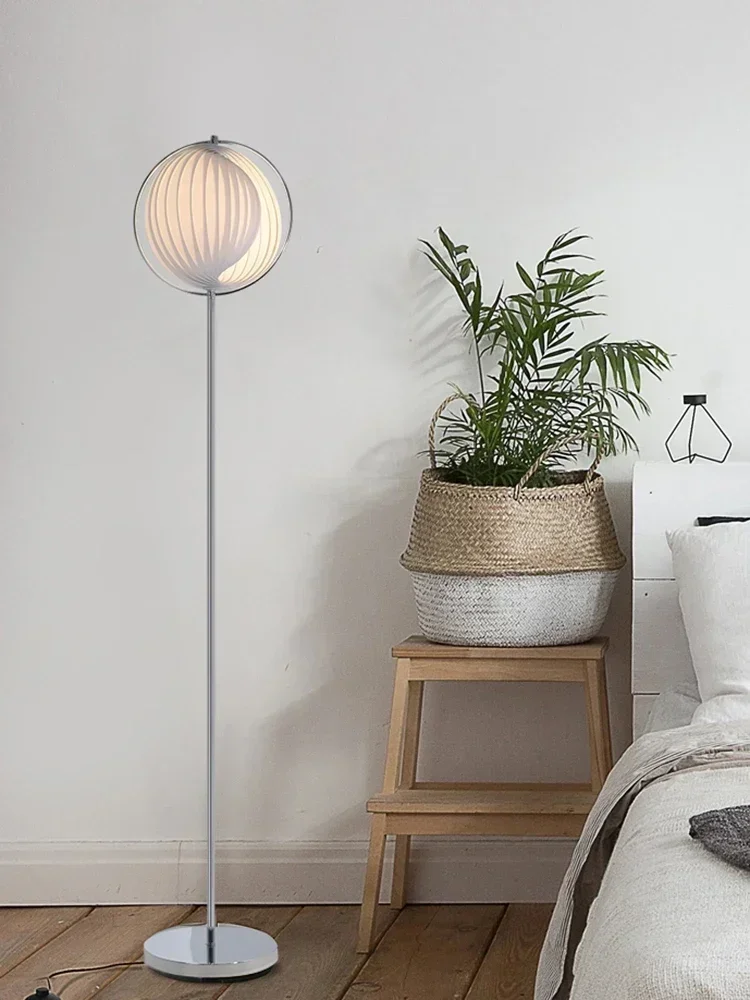 Современная прикроватная лампа в скандинавском стиле для спальни, настольная лампа, модель гостиной, атмосфера столовой, торшер Изображение 0